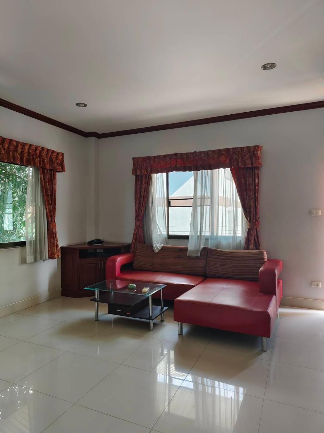 Selina Place Hotel Pattaya Bagian luar foto